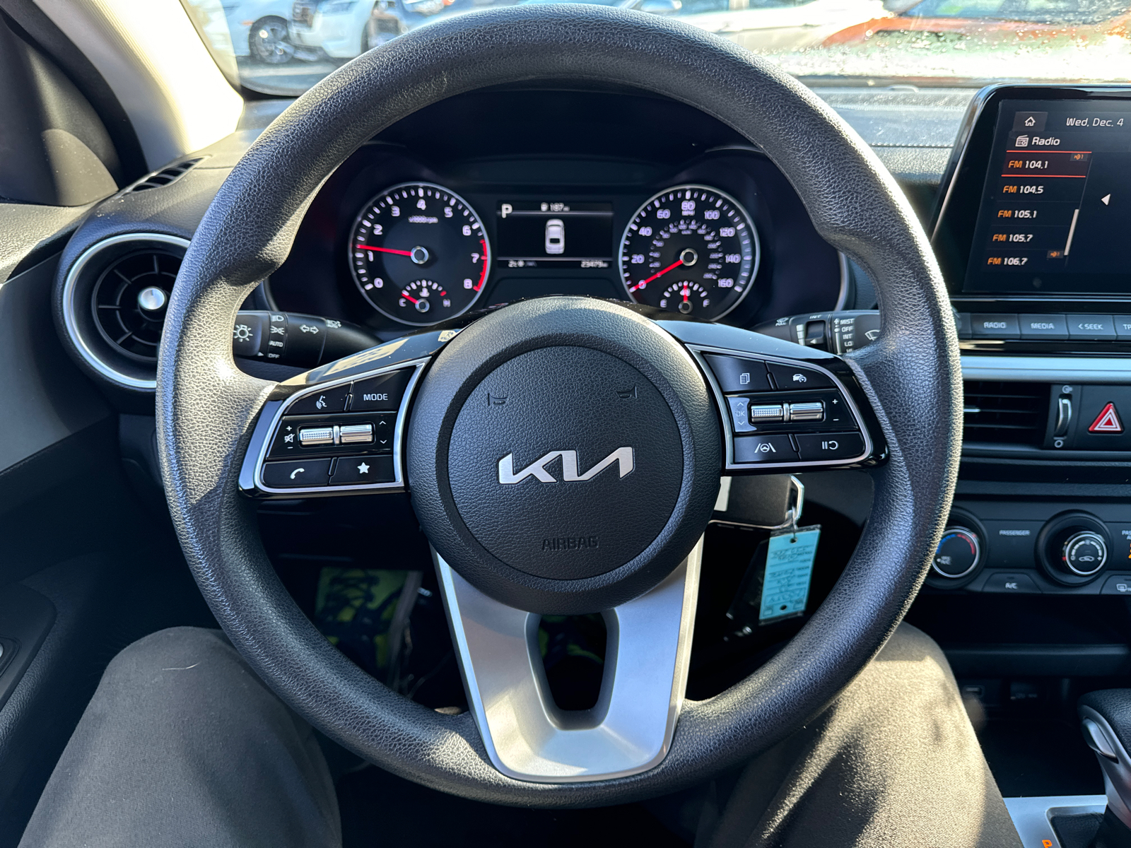 2023 Kia Forte LXS 17