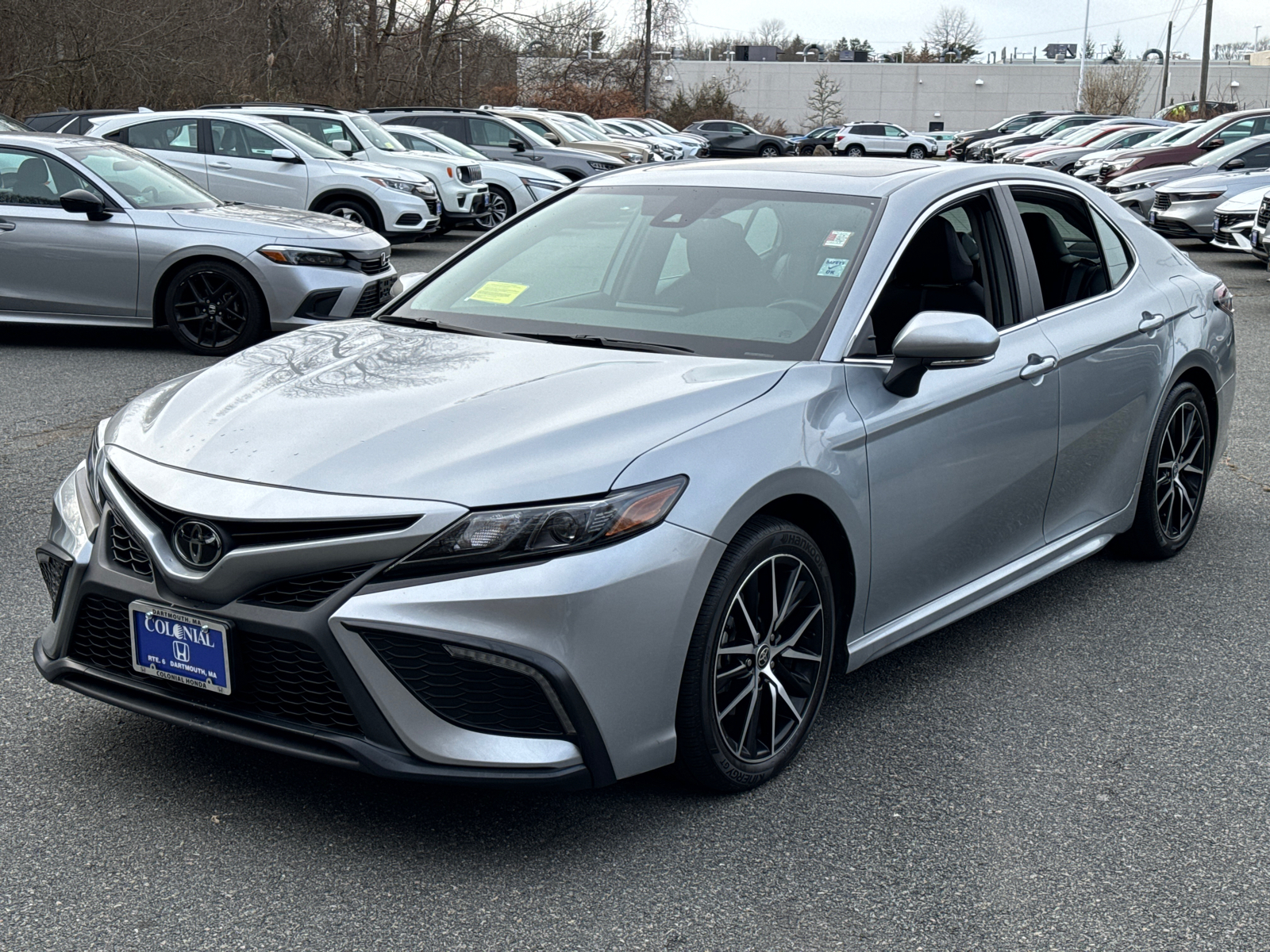 2023 Toyota Camry SE 1