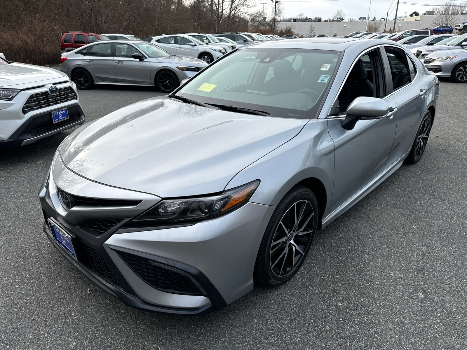 2023 Toyota Camry SE 2