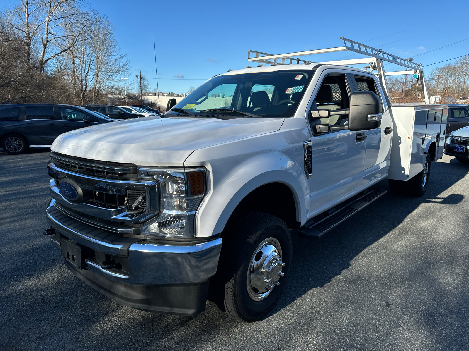 2021 Ford Super Duty F-350 DRW XL 4WD Crew Cab 179 WB 60 CA 2