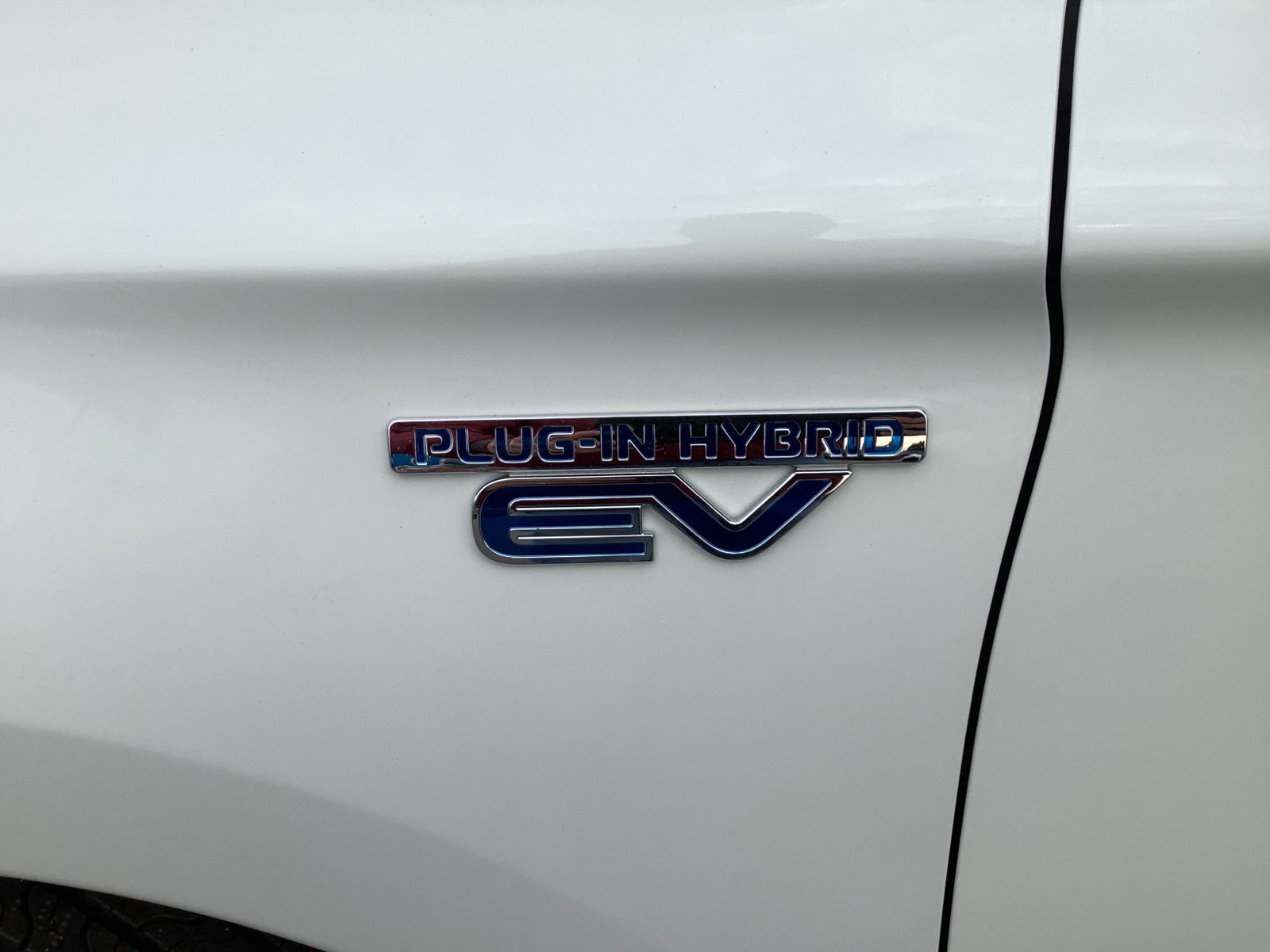 2018 Mitsubishi Outlander PHEV SEL 4