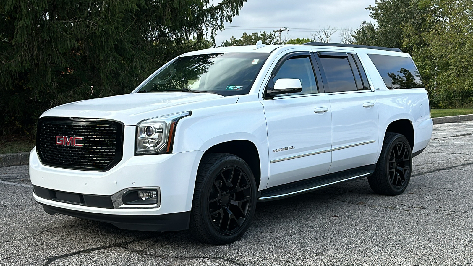 2016 GMC Yukon XL SLT 2