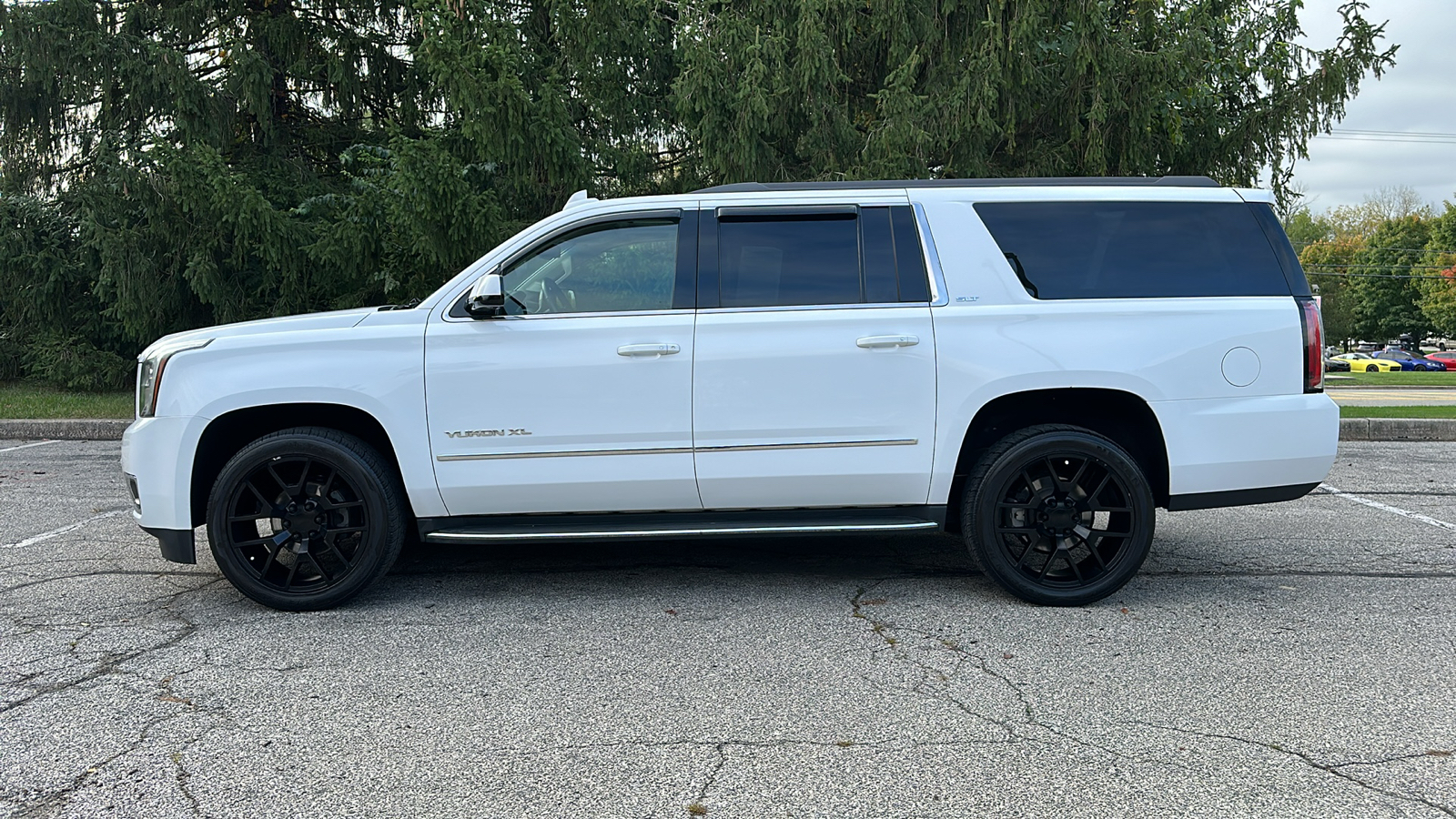 2016 GMC Yukon XL SLT 29