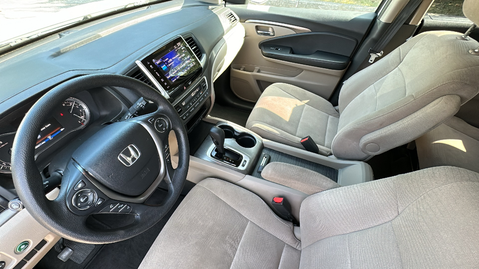 2018 Honda Pilot EX 21