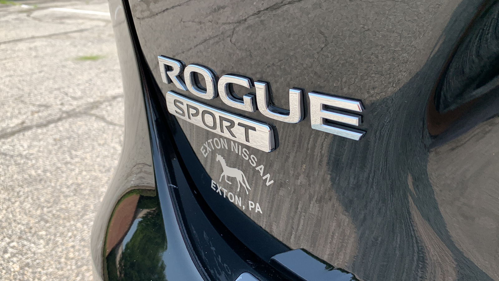 2020 Nissan Rogue Sport S 10