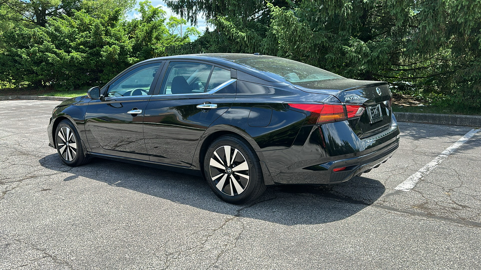 2021 Nissan Altima 2.5 SV 8