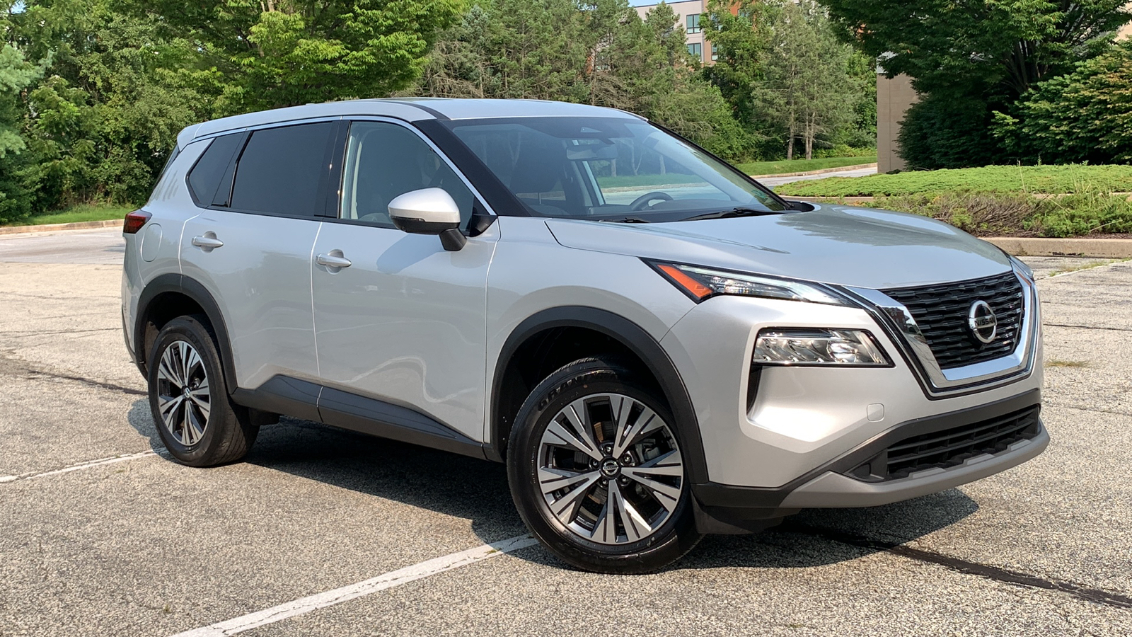 2021 Nissan Rogue SV 1