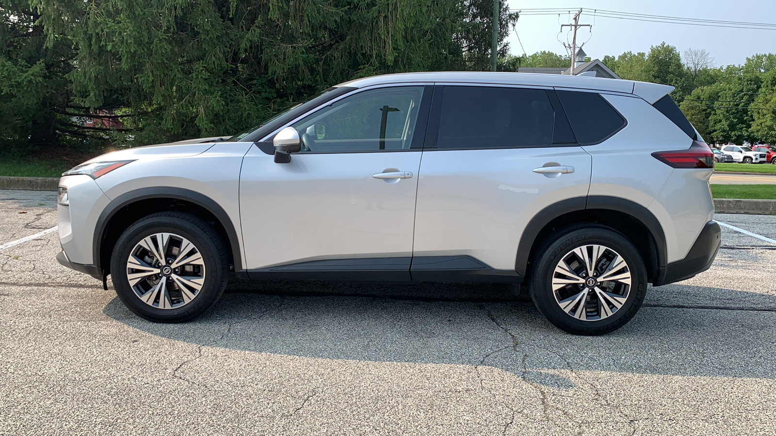 2021 Nissan Rogue SV 27