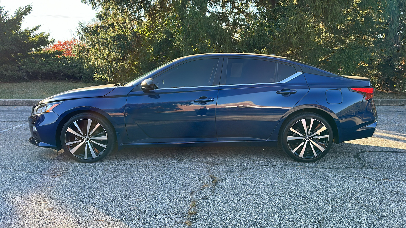 2021 Nissan Altima 2.5 SR 28