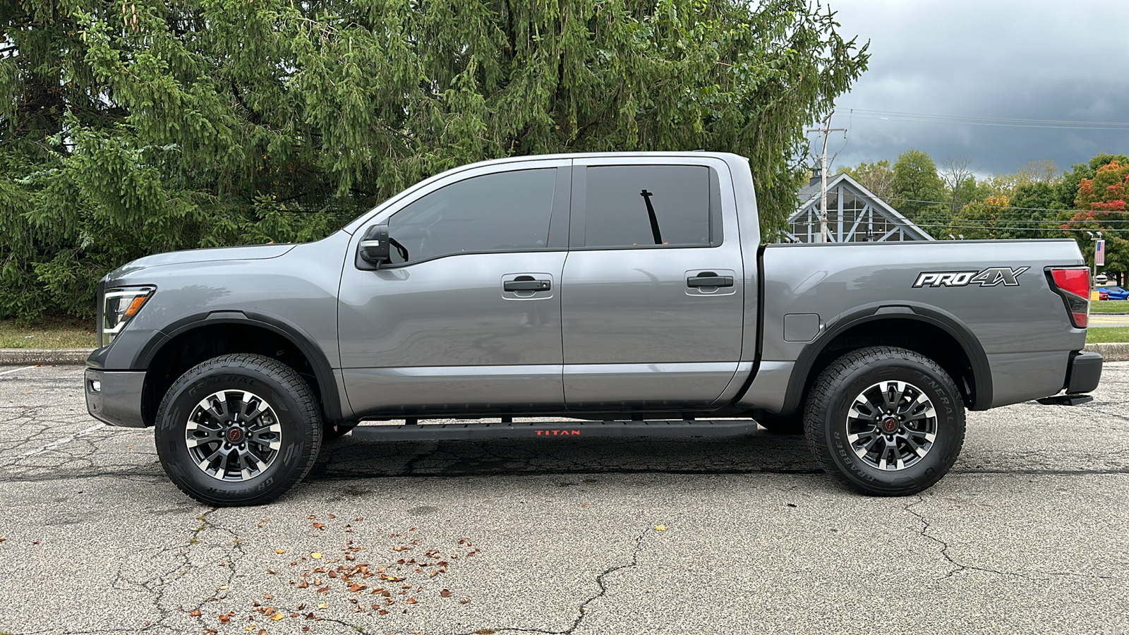 2024 Nissan Titan PRO-4X 13