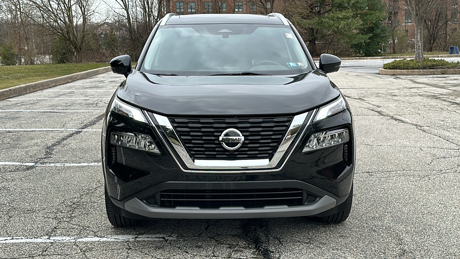 2021 Nissan Rogue SV 3