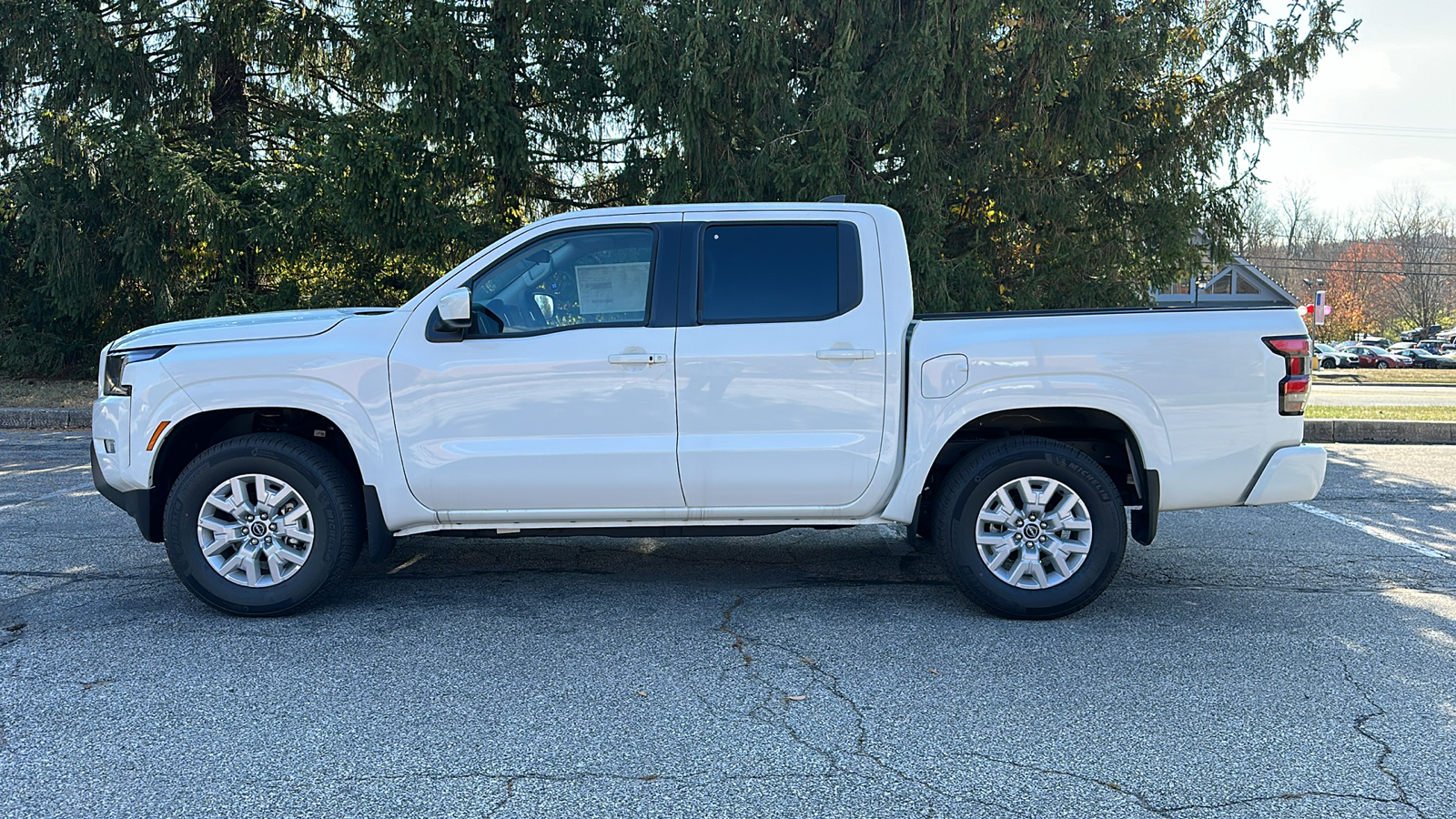 2024 Nissan Frontier SV 12