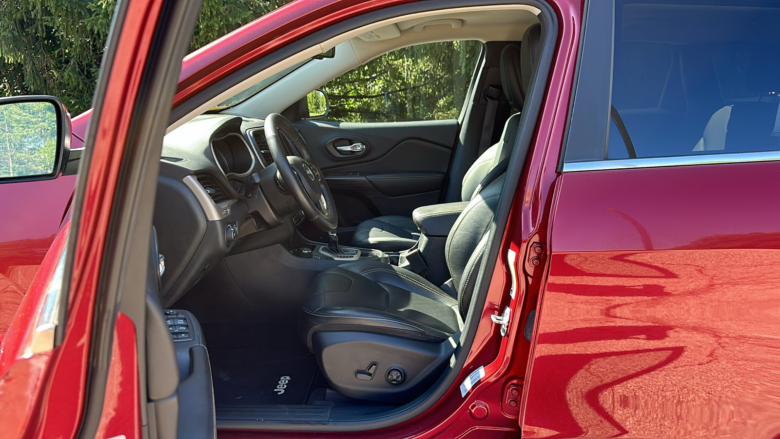 2016 Jeep Cherokee Limited 13