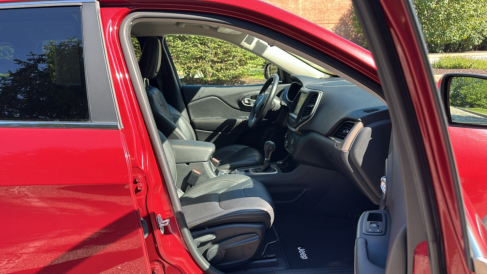 2016 Jeep Cherokee Limited 24