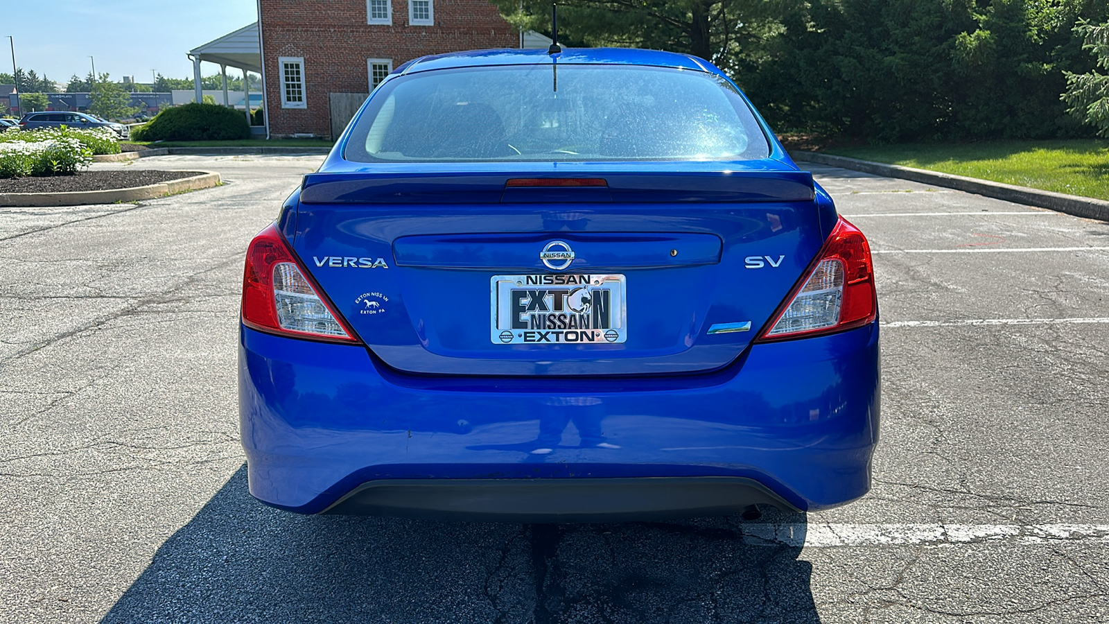 2015 Nissan Versa SV 5