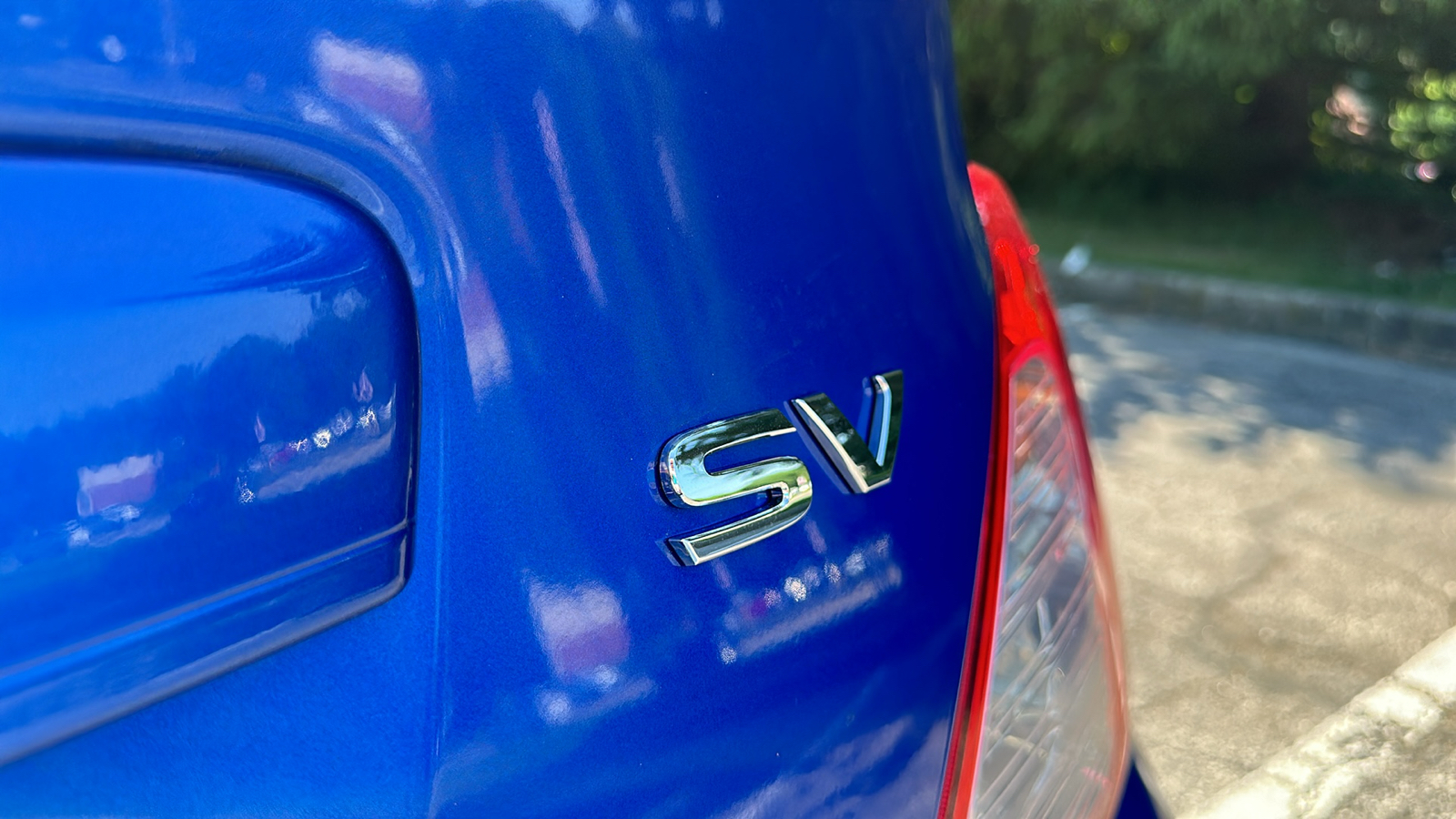 2015 Nissan Versa SV 9
