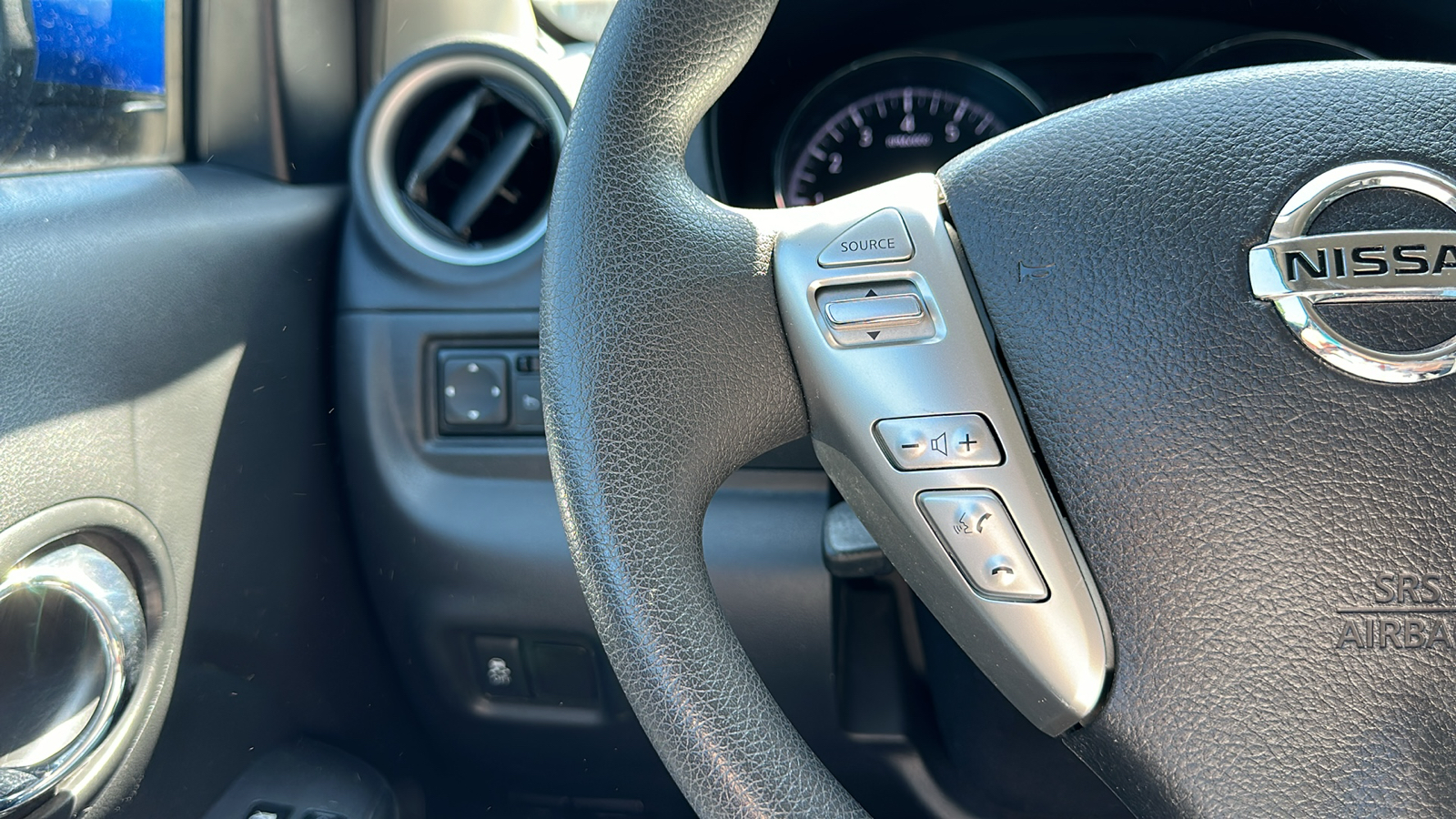 2015 Nissan Versa SV 15