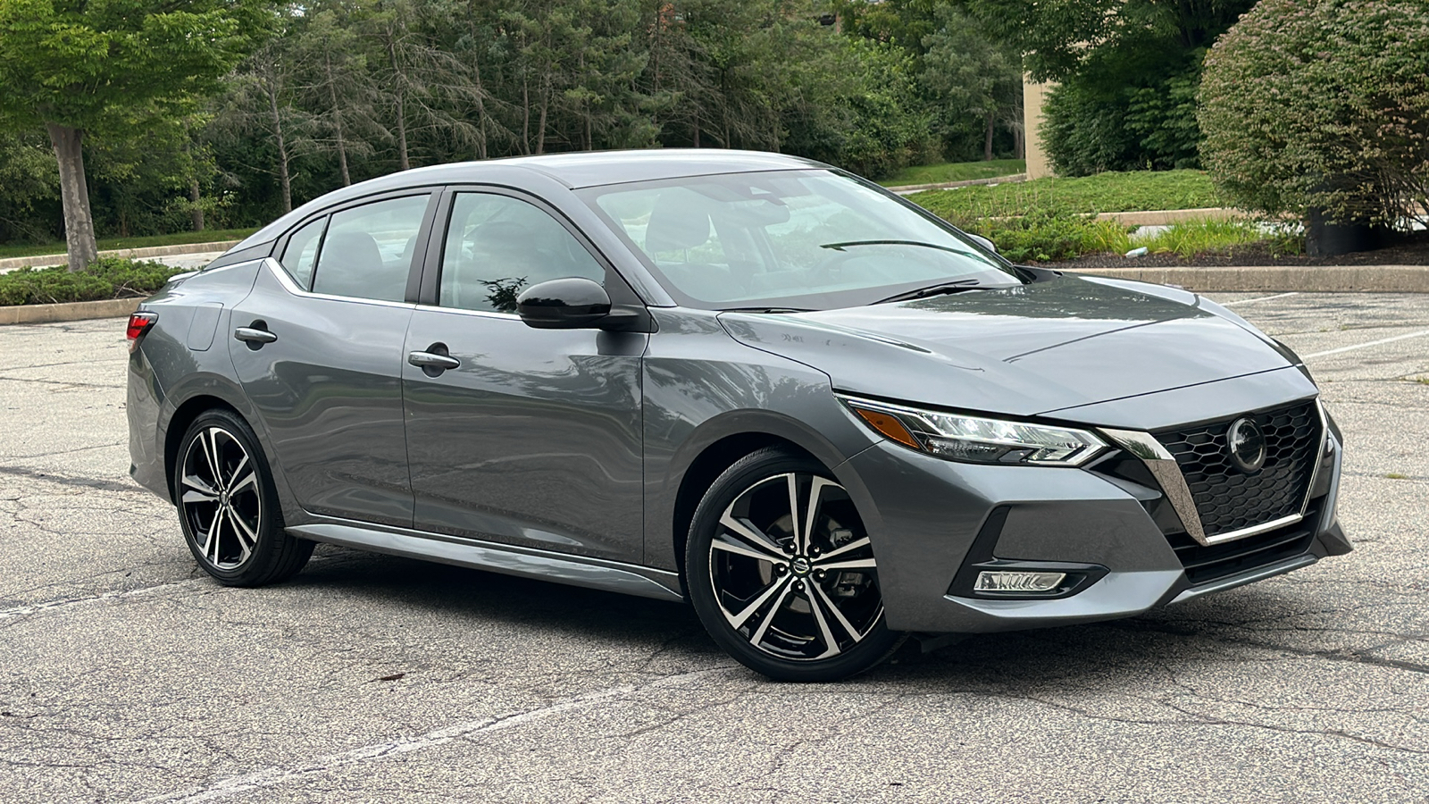 2022 Nissan Sentra SR 1