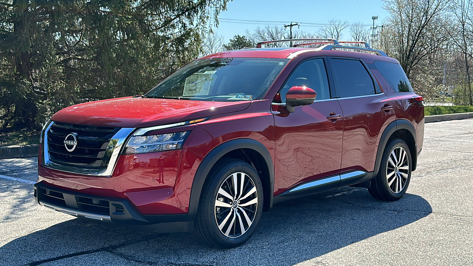 2024 Nissan Pathfinder Platinum 2