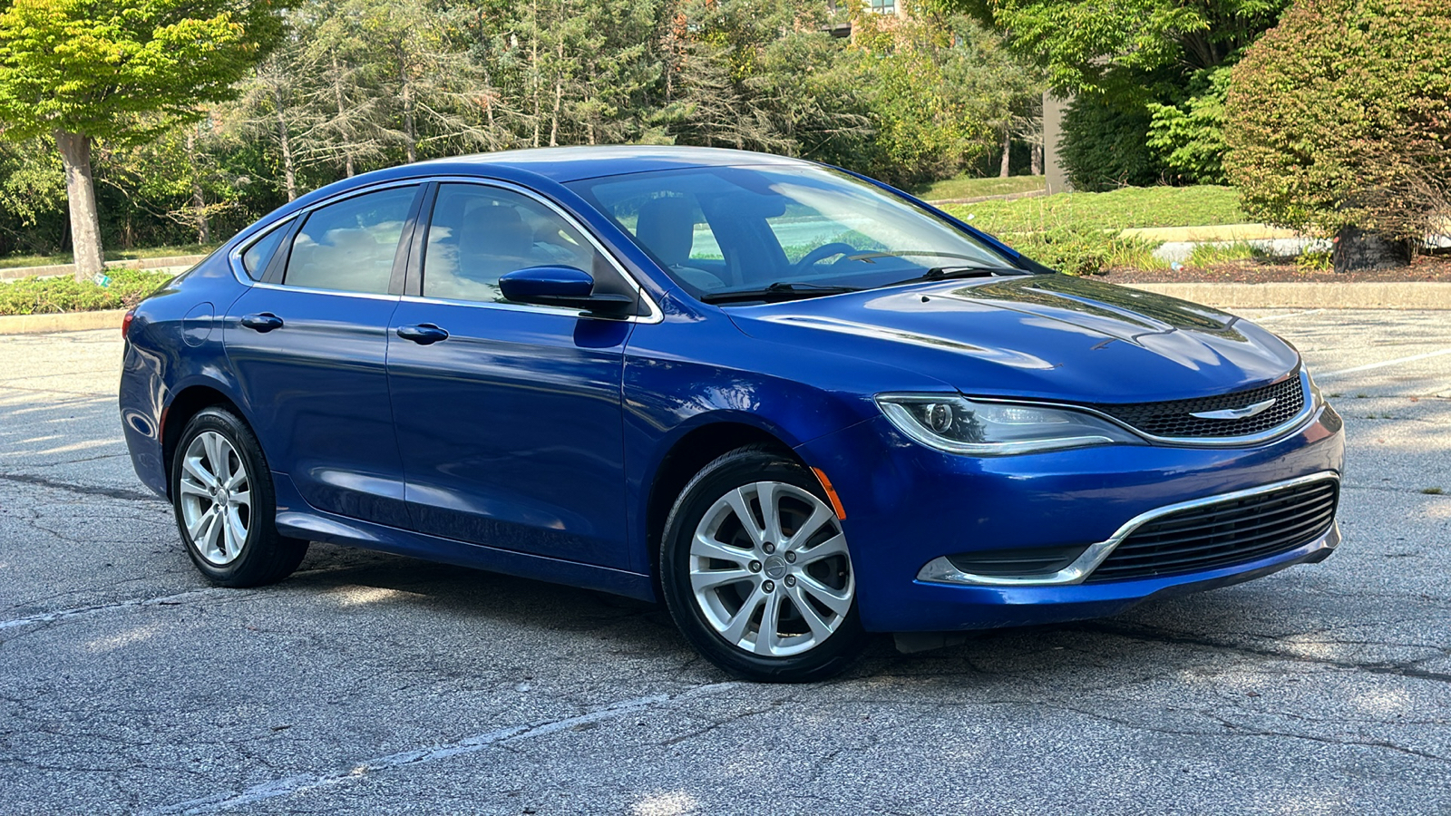 2015 Chrysler 200 Limited 1