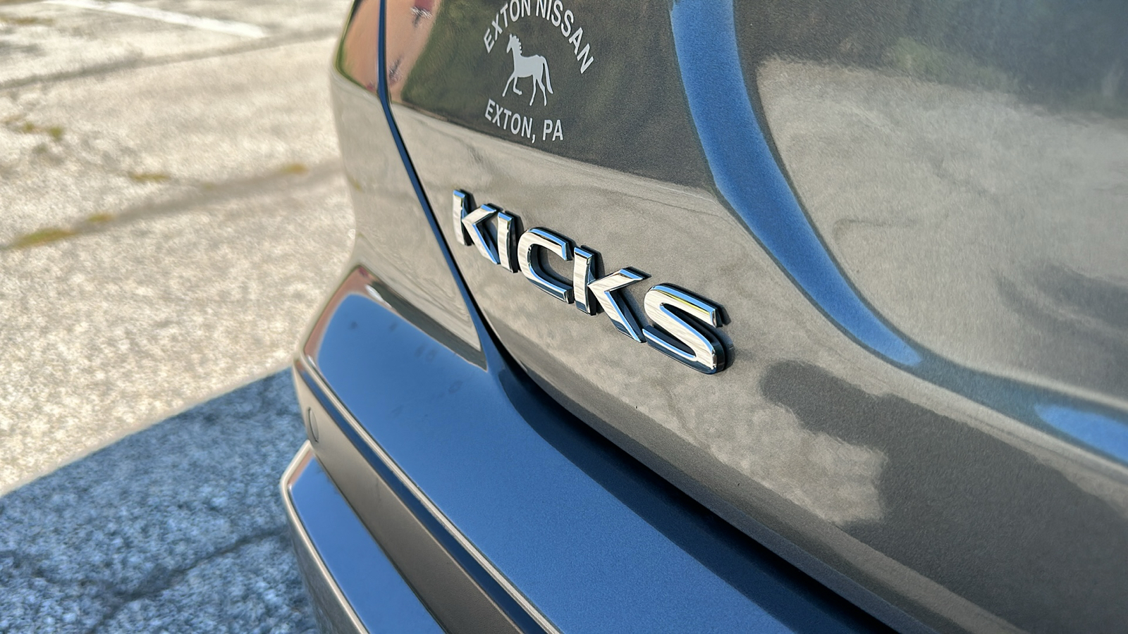 2021 Nissan Kicks S 9