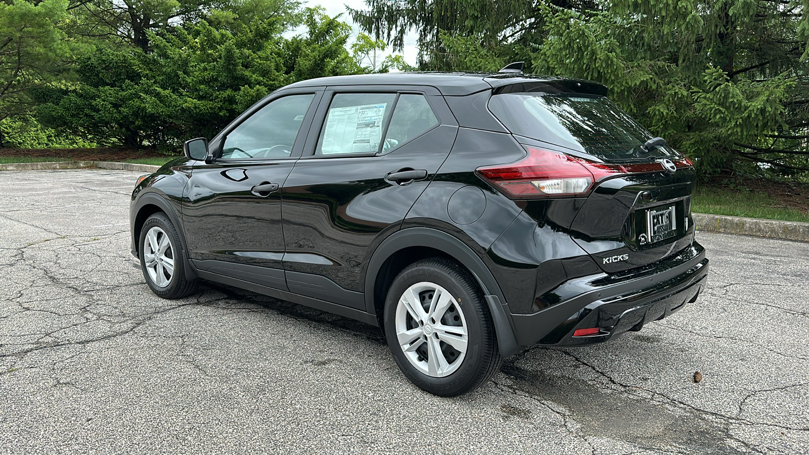 2024 Nissan Kicks S 5