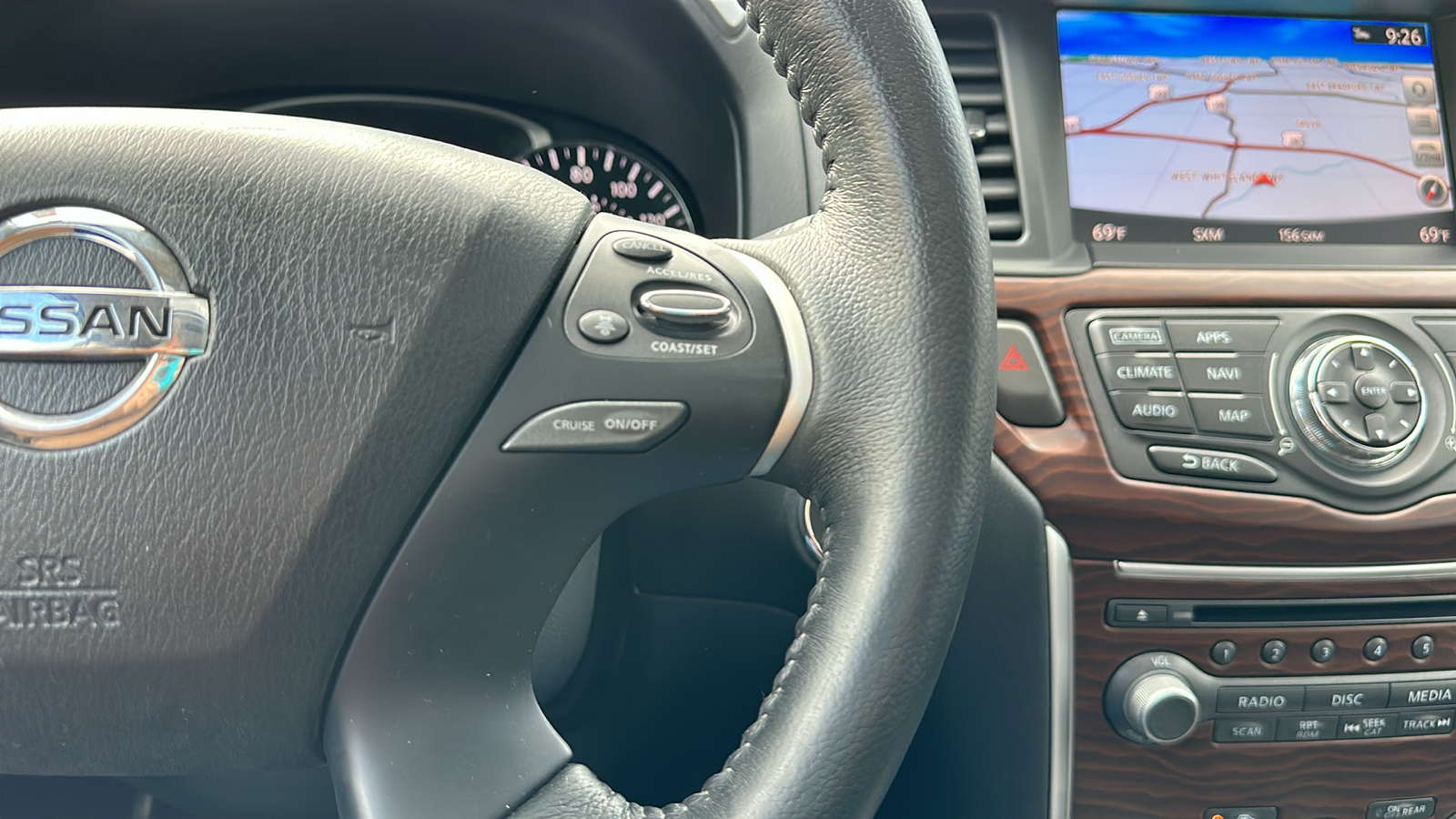 2019 Nissan Pathfinder Platinum 18