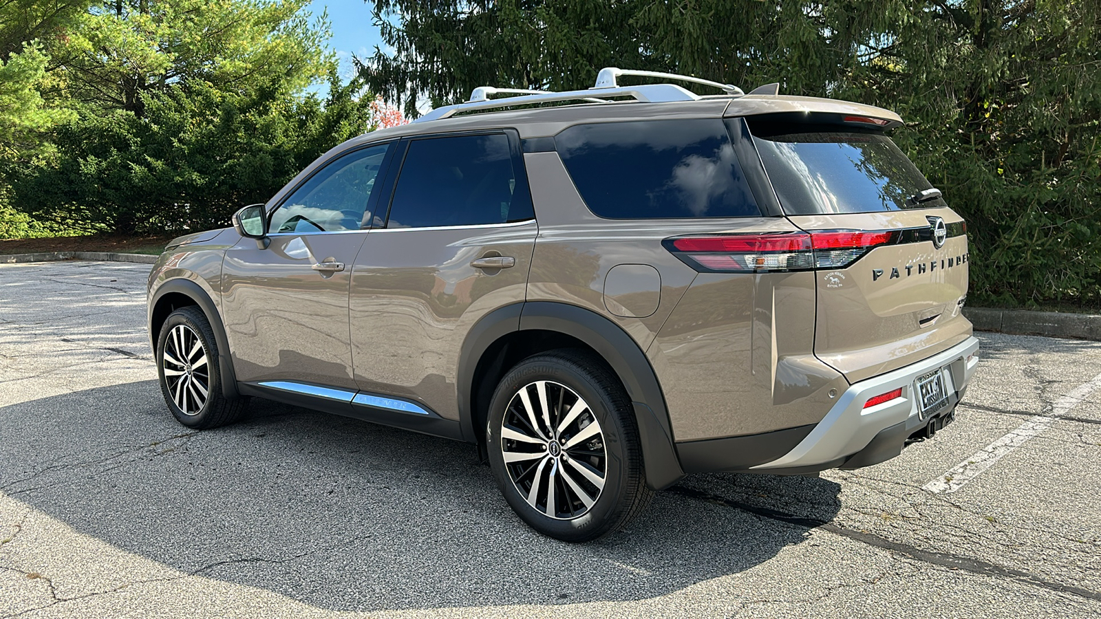 2024 Nissan Pathfinder Platinum 5