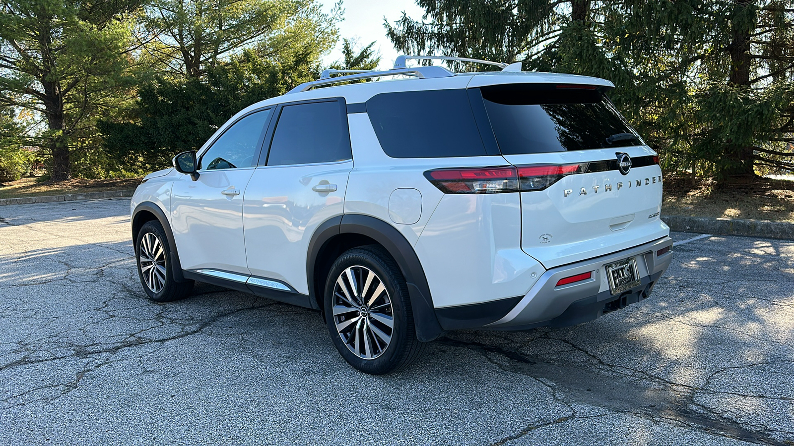 2022 Nissan Pathfinder Platinum 8