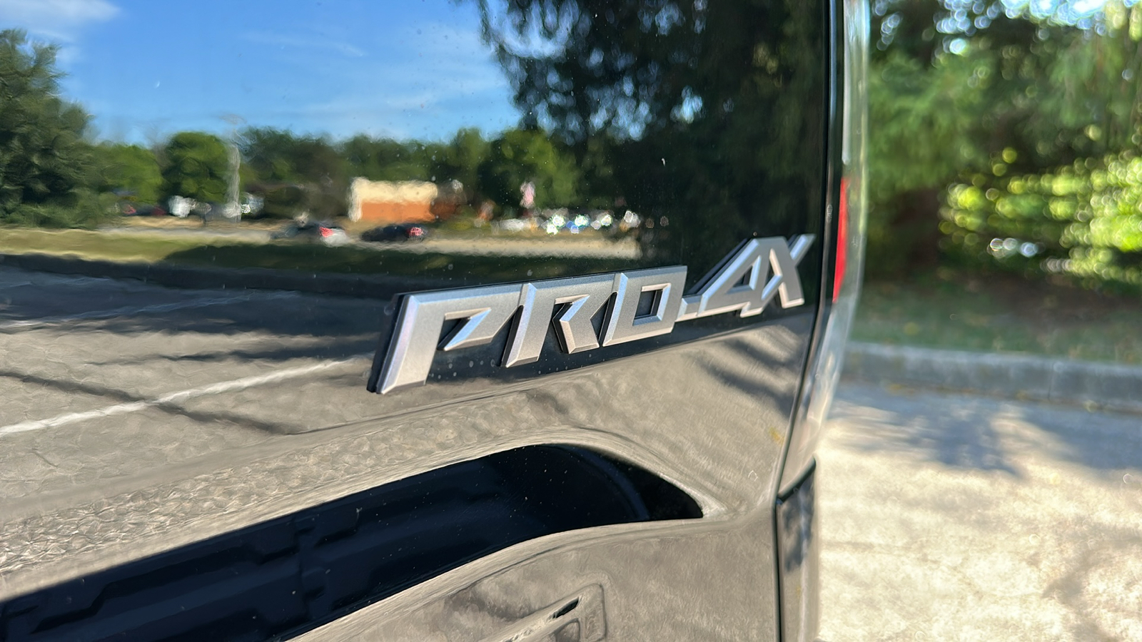 2022 Nissan Frontier PRO-4X 10