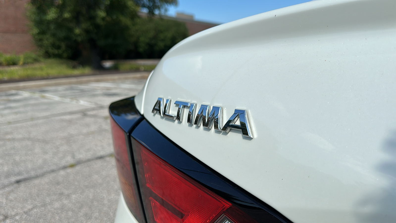 2021 Nissan Altima 2.5 SR 11