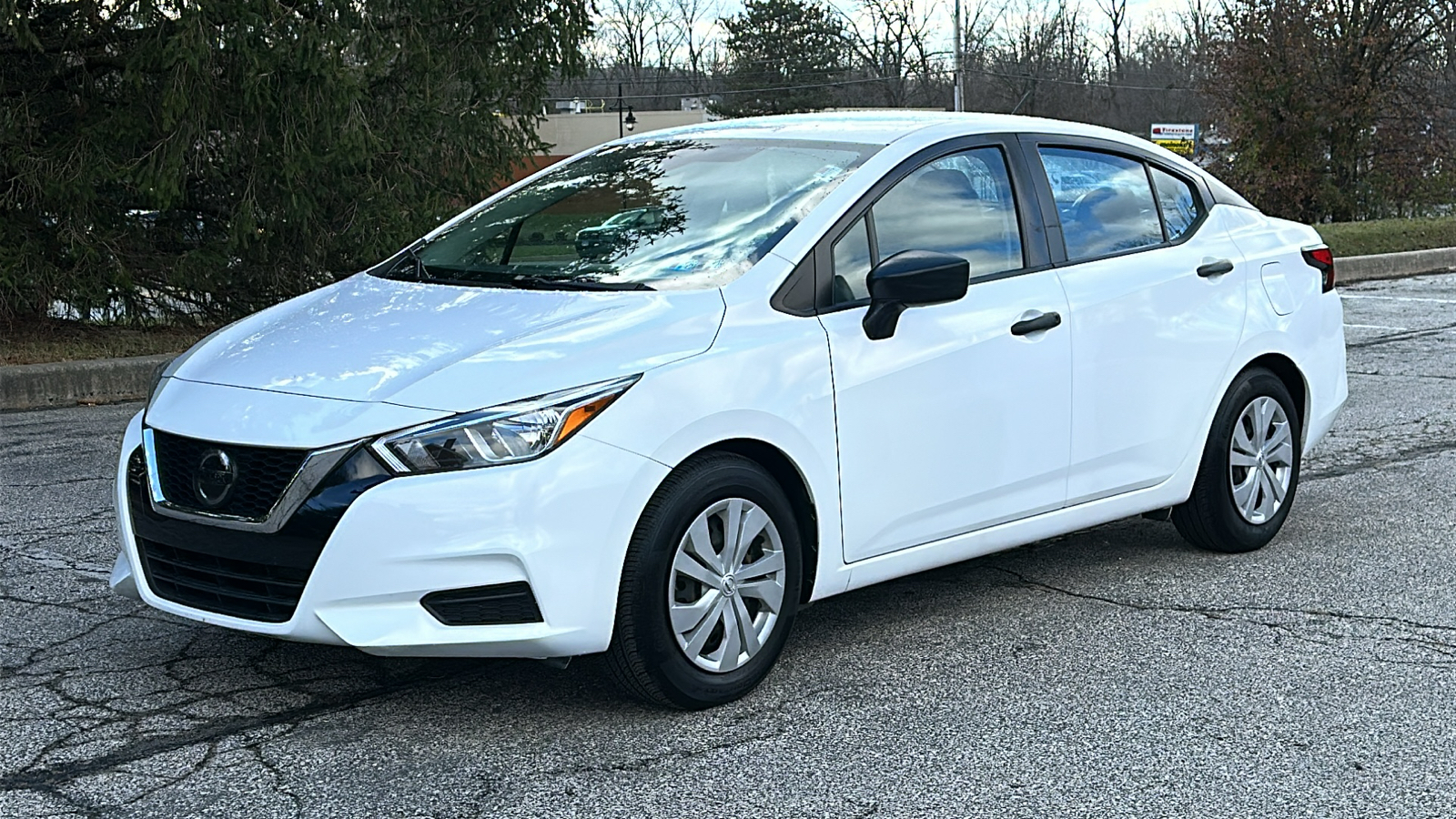 2020 Nissan Versa S 2