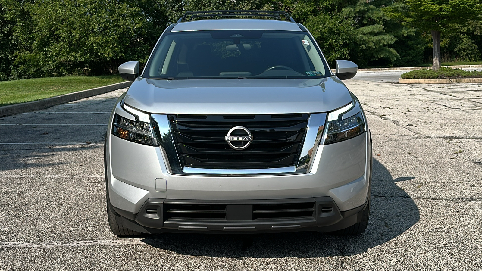 2022 Nissan Pathfinder SV 3