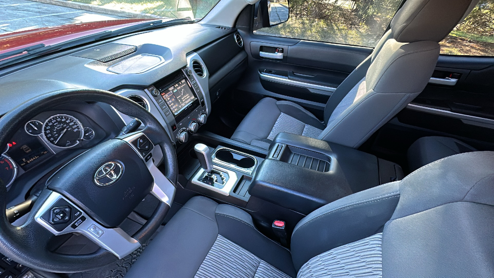 2016 Toyota Tundra 4WD Truck SR5 22