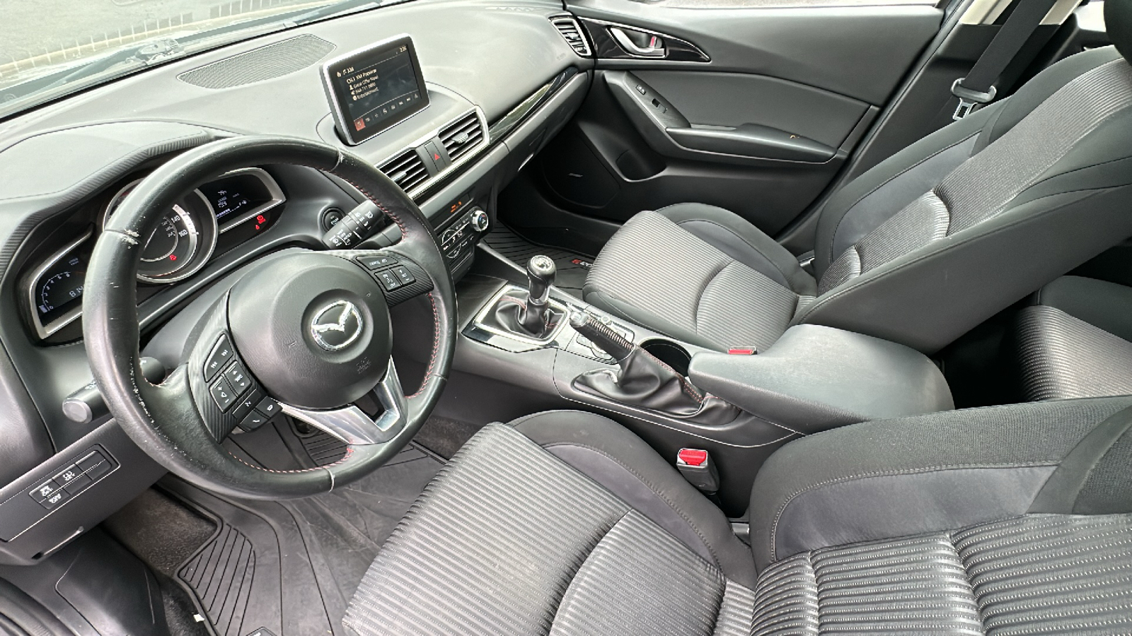 2016 Mazda Mazda3 i Touring 22