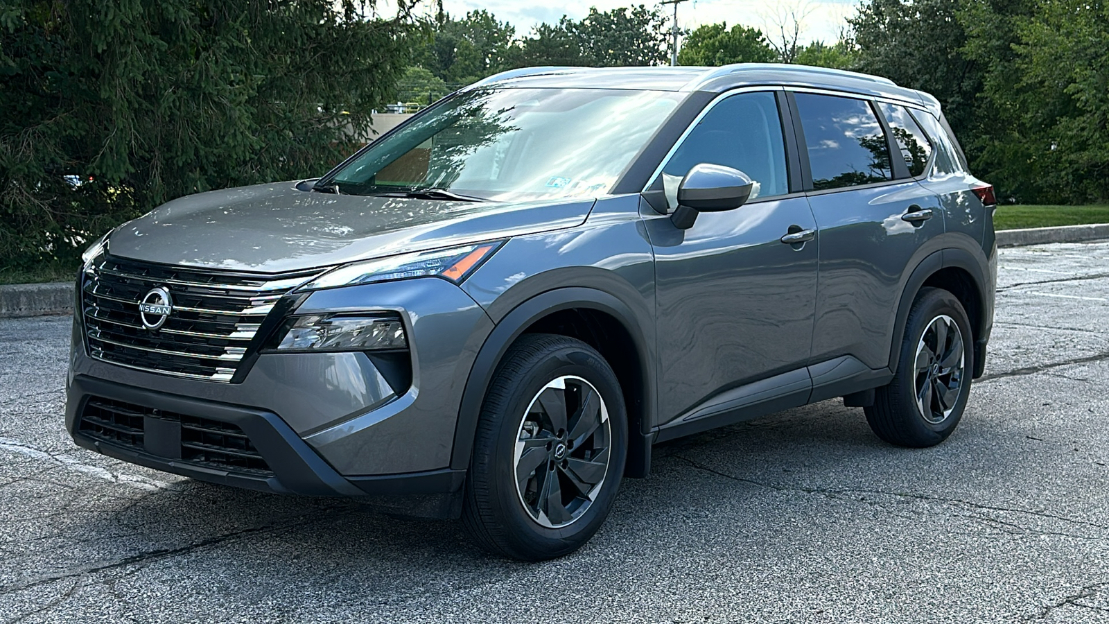 2024 Nissan Rogue SV 2