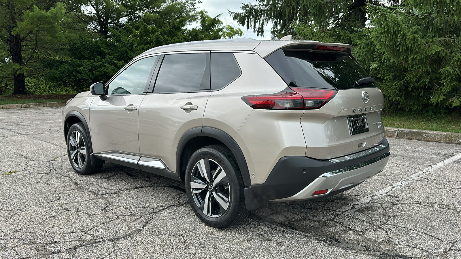 2022 Nissan Rogue Platinum 8