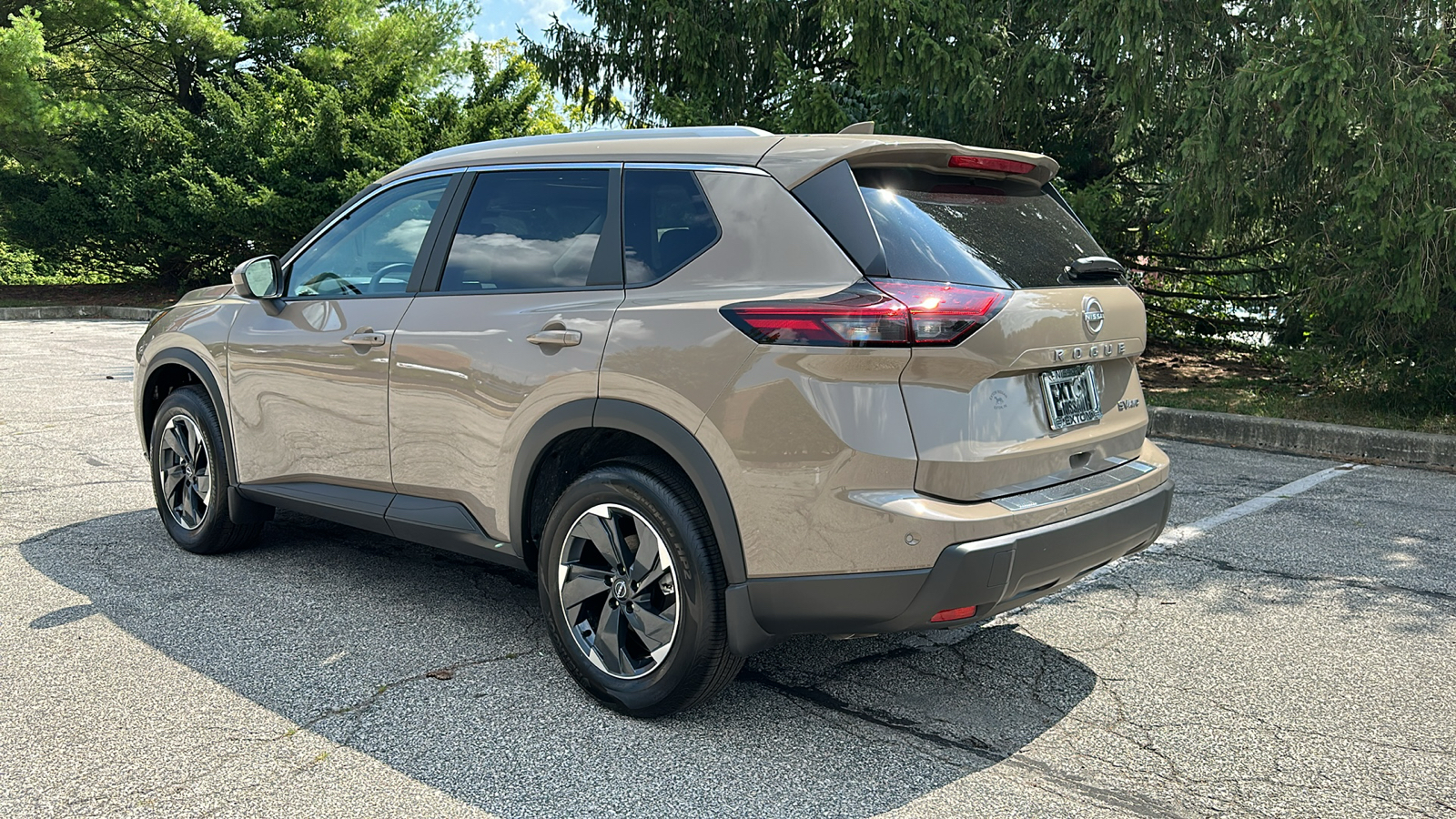 2024 Nissan Rogue SV 5