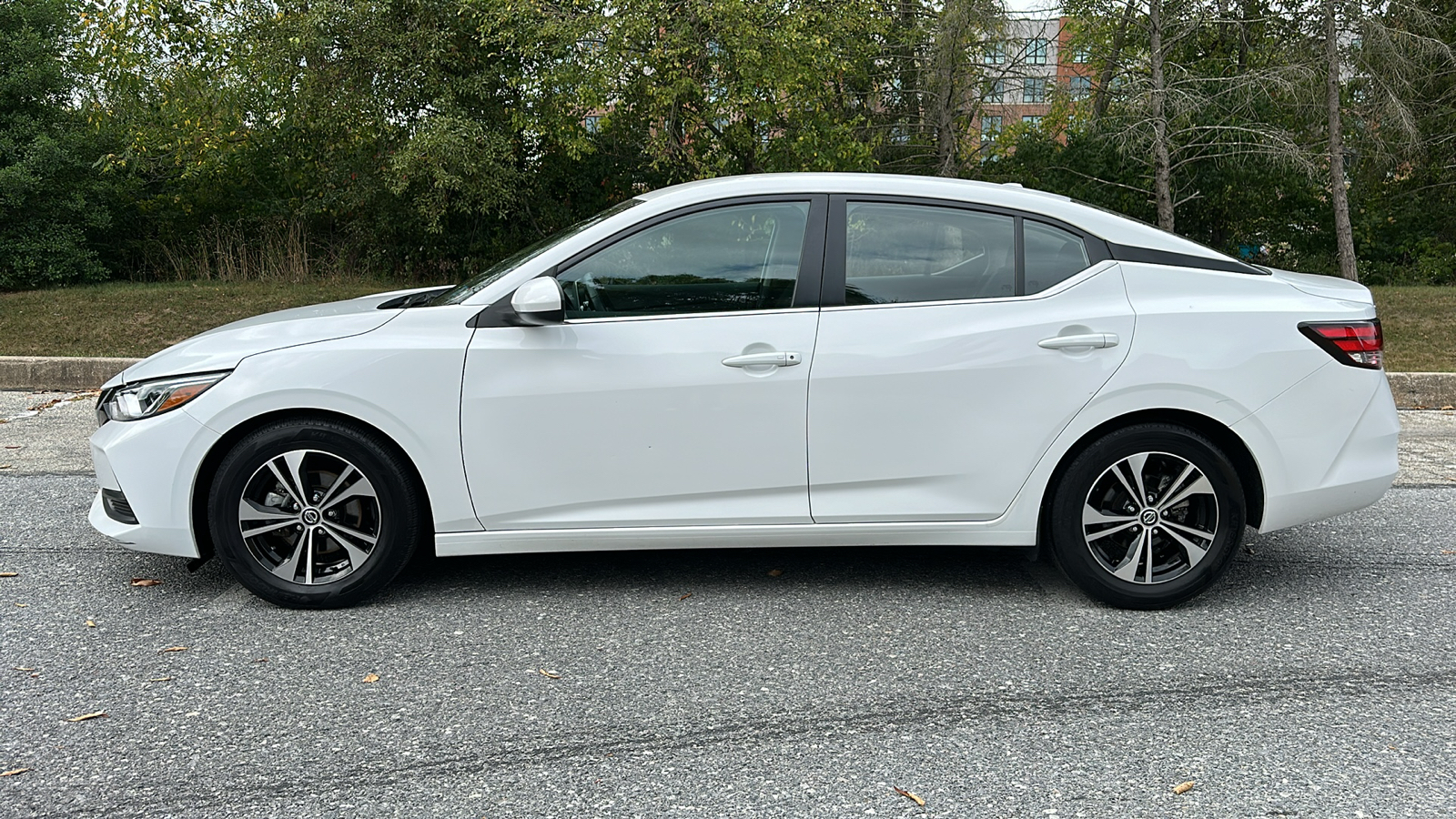 2022 Nissan Sentra SV 26