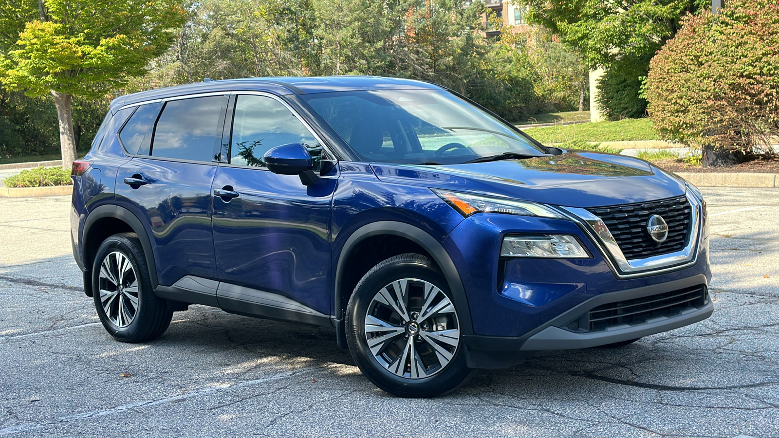 2021 Nissan Rogue SV 1