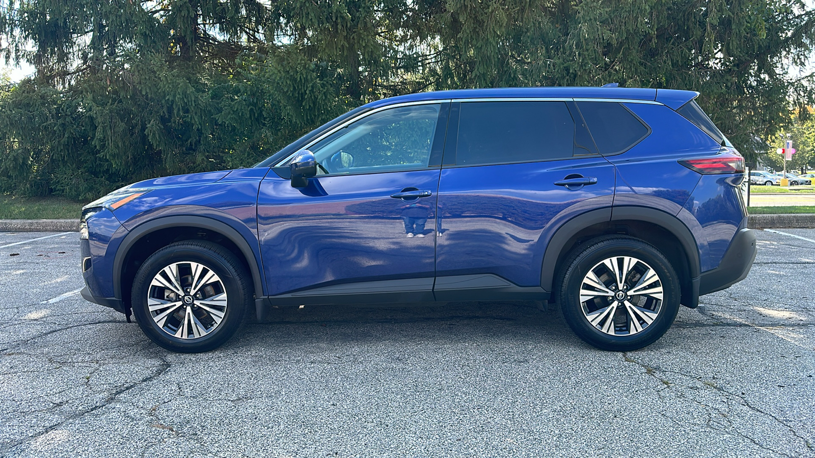 2021 Nissan Rogue SV 26