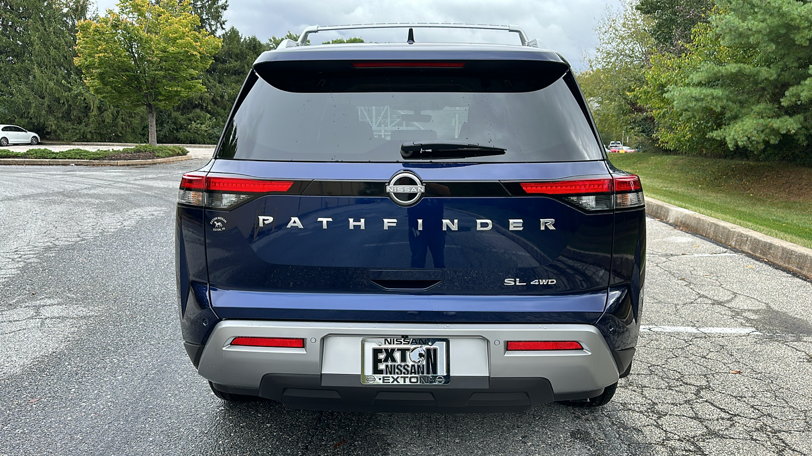 2024 Nissan Pathfinder SL 4