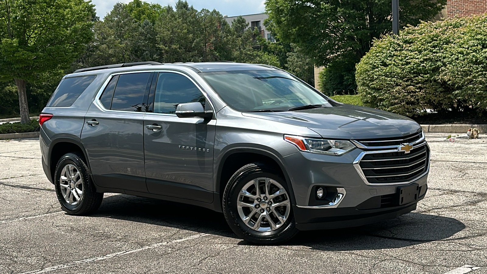 2021 Chevrolet Traverse LT Cloth 1