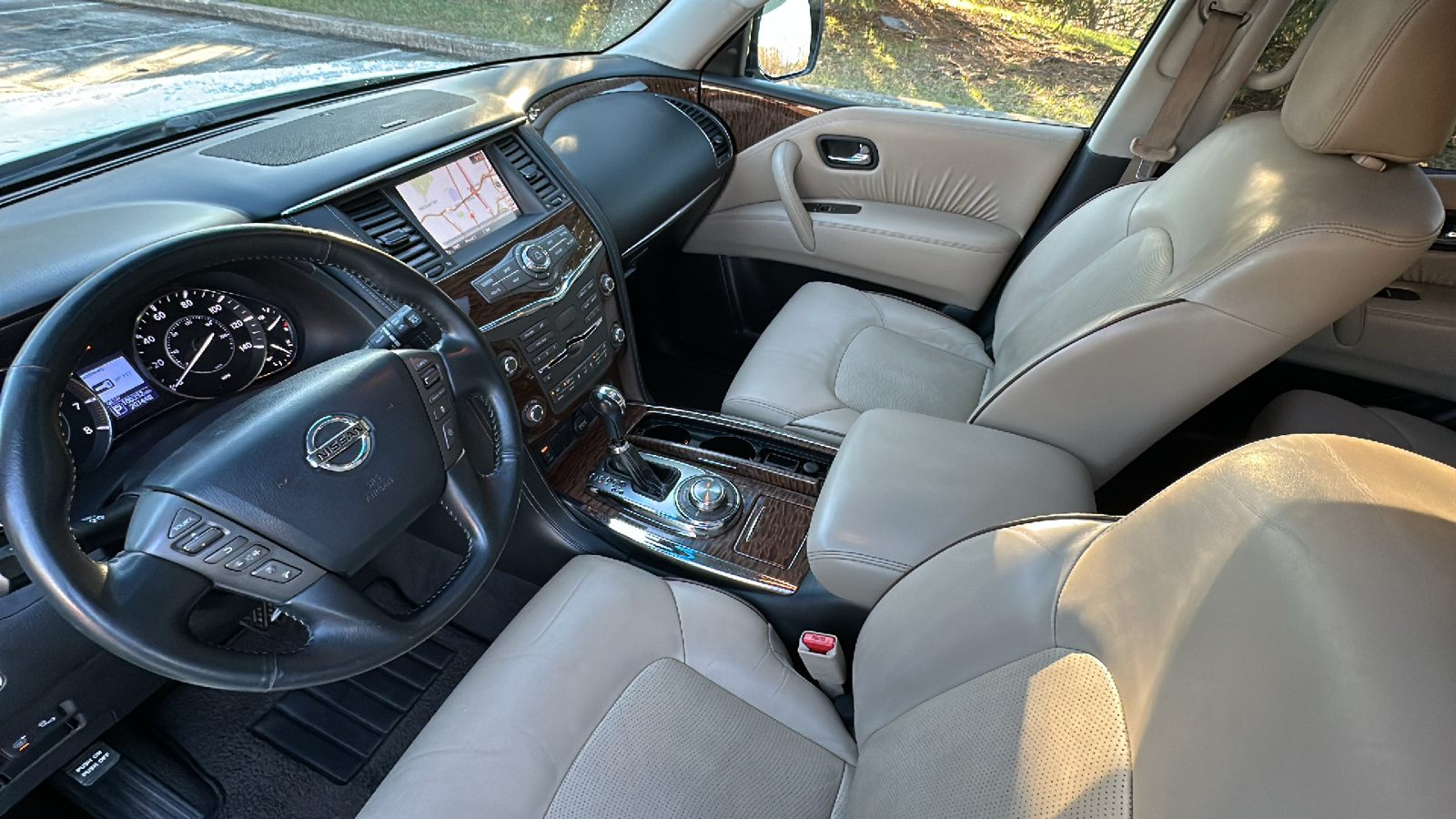 2017 Nissan Armada SL 23