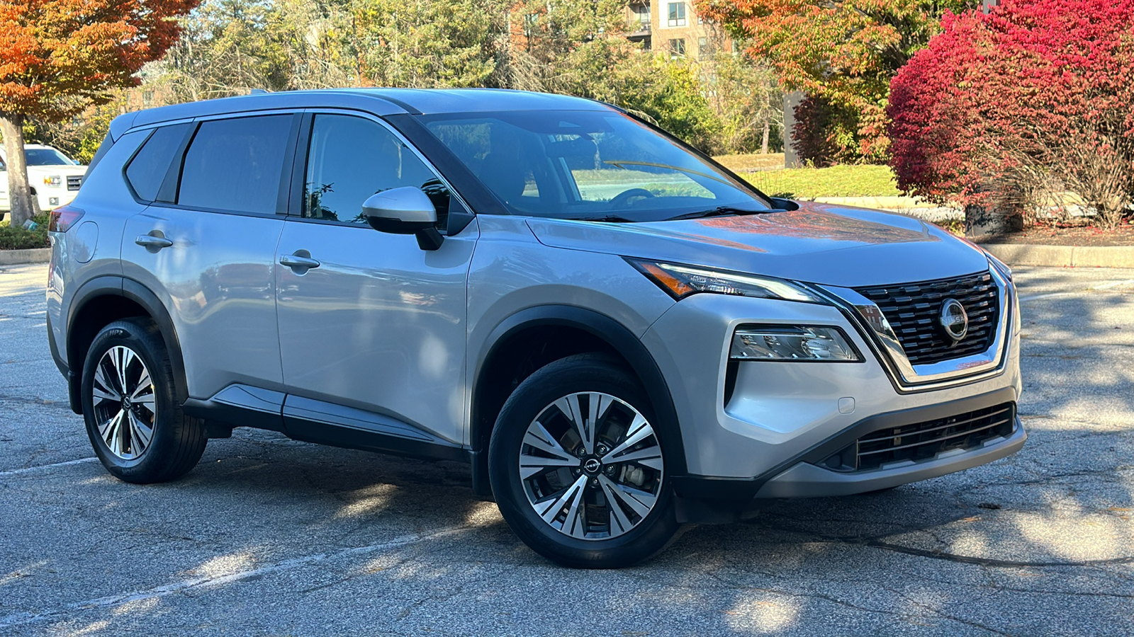 2022 Nissan Rogue SV 1