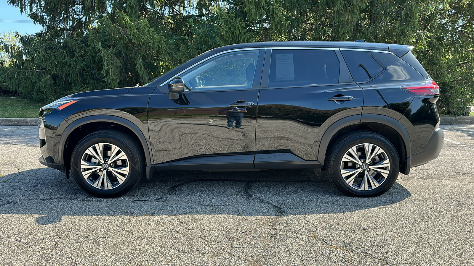 2023 Nissan Rogue SV 26