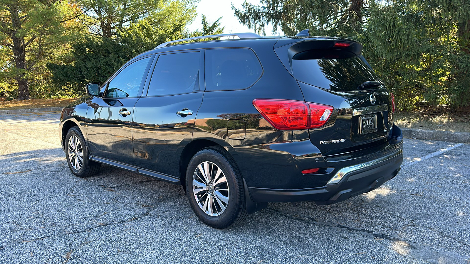 2020 Nissan Pathfinder S 7