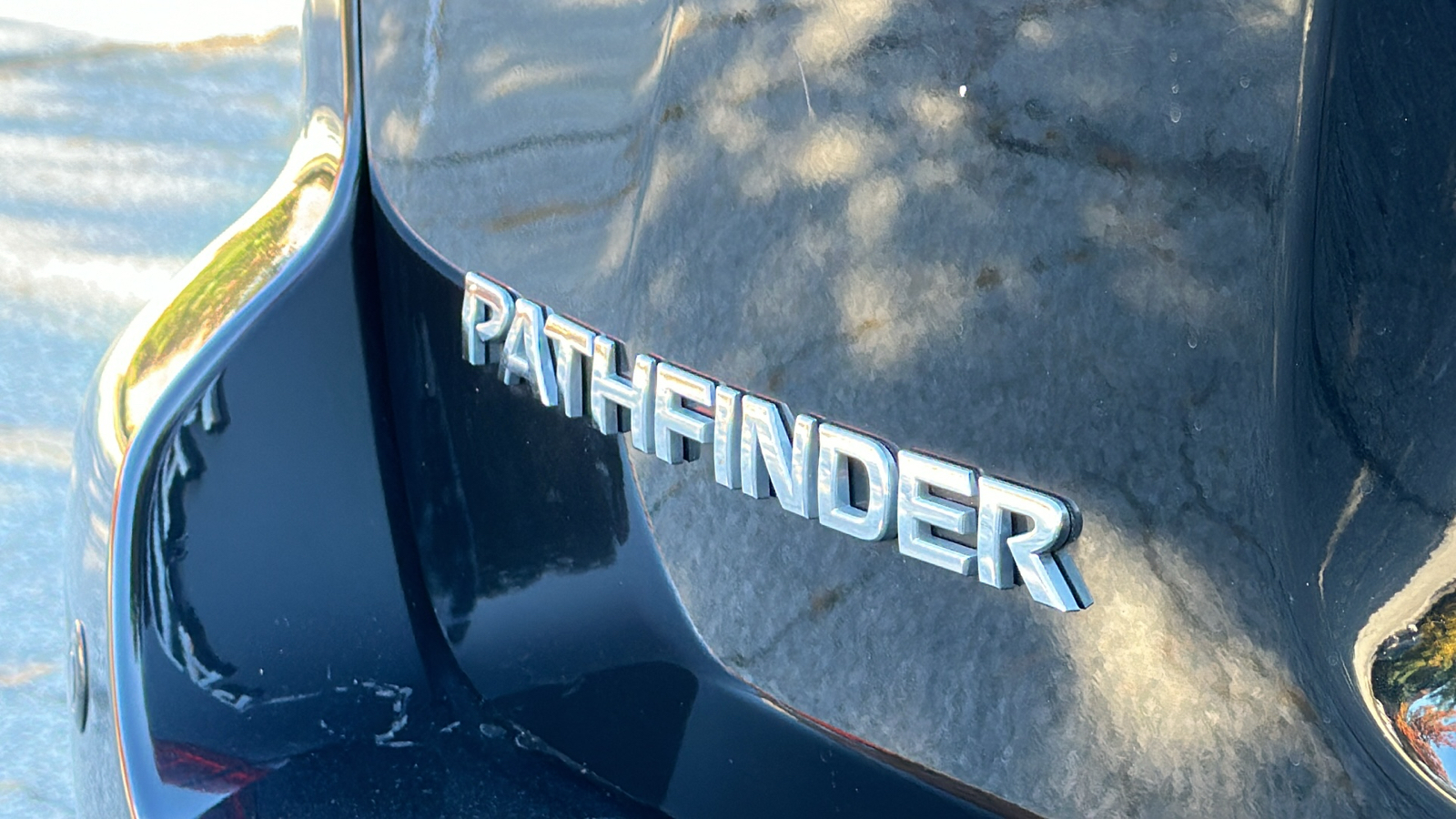 2020 Nissan Pathfinder S 10