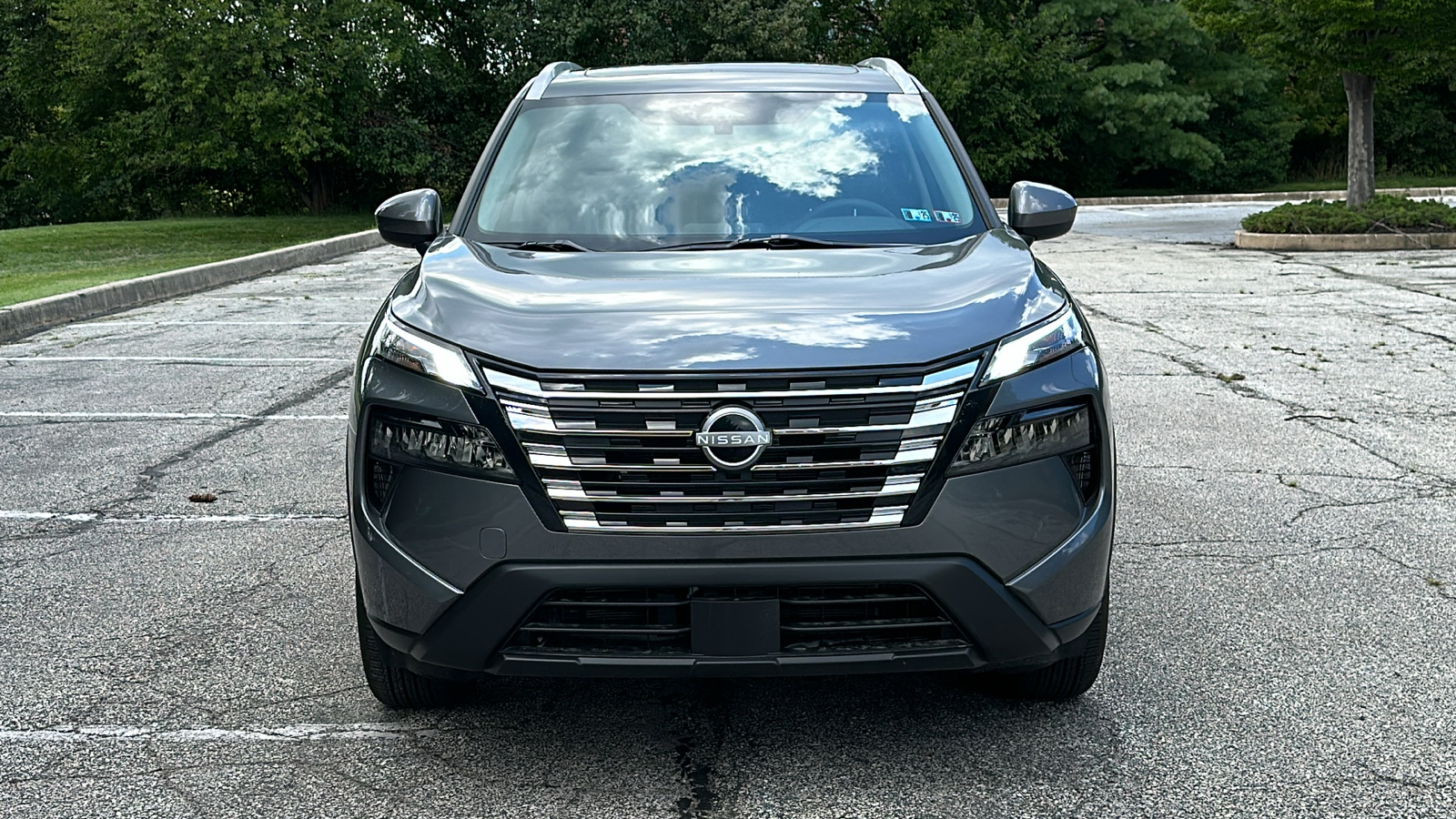 2024 Nissan Rogue SV 3