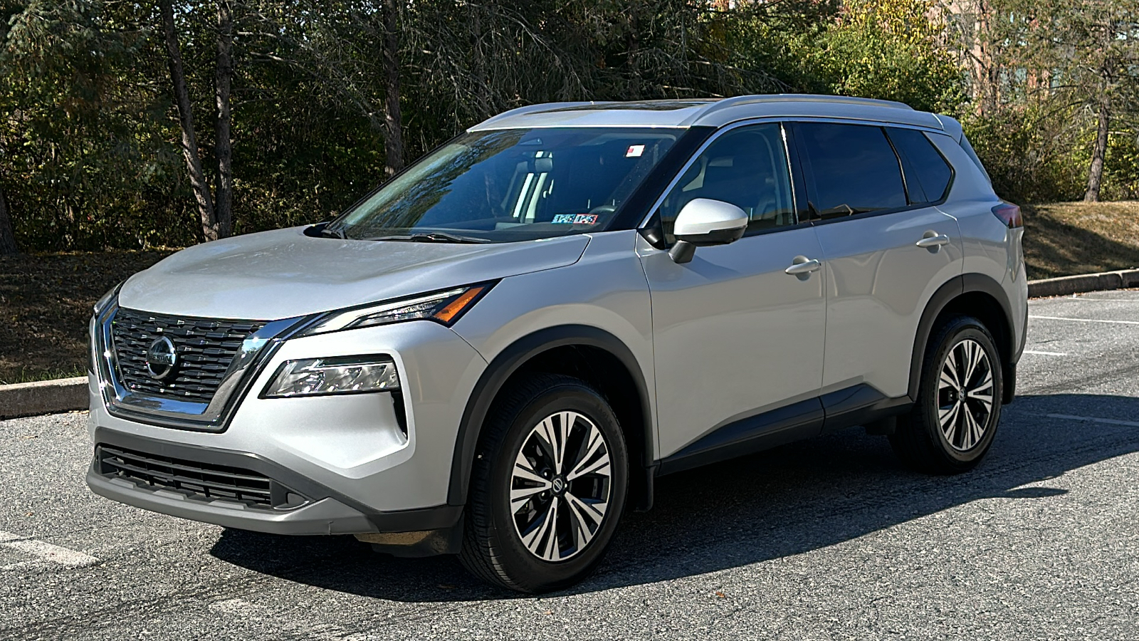 2021 Nissan Rogue SV 2